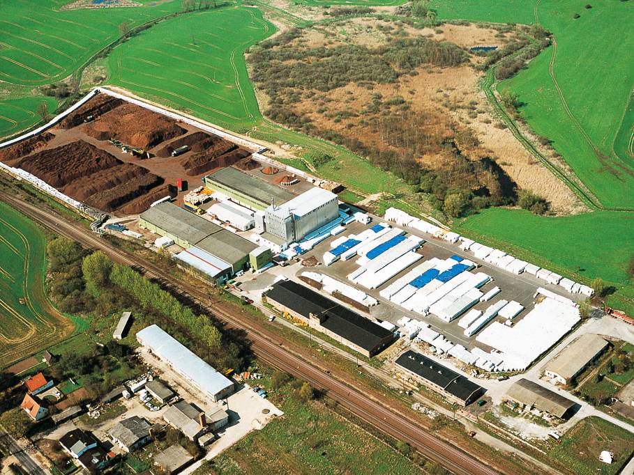 Potting soil and bark products: Bobitz plant near Wismar, Baltic Sea